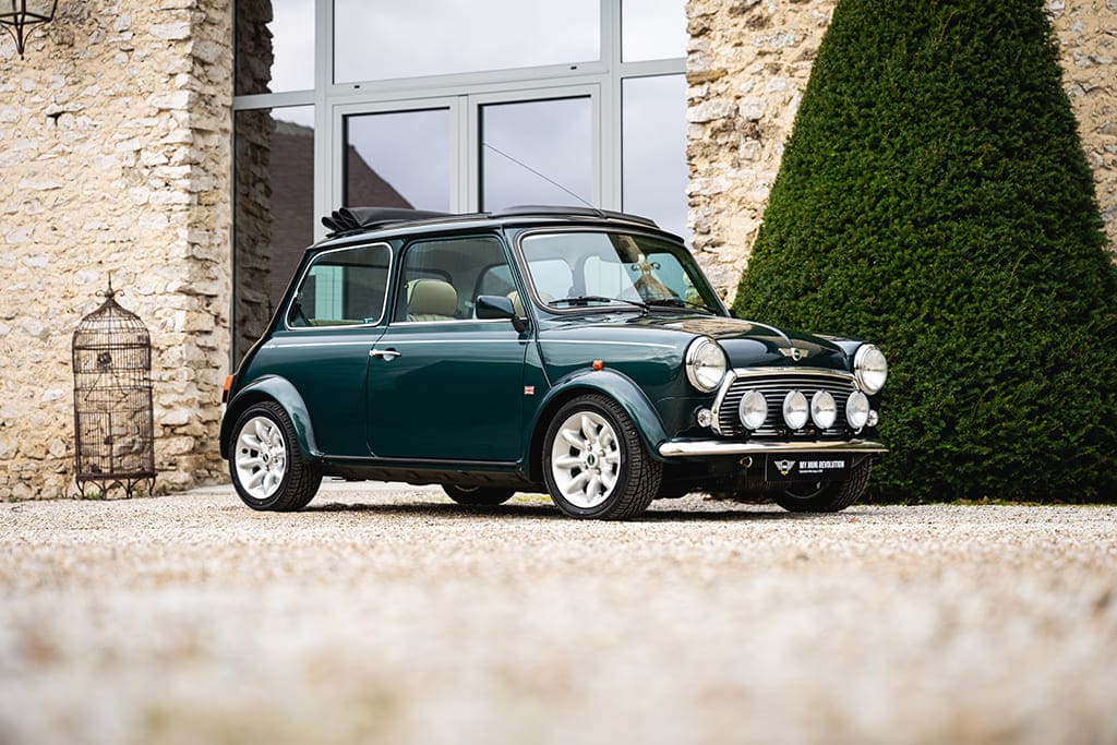 mini 1.3 mpi british open british racing green vert 1998 my mini revolution occasion a vendre showroom paris bazainville houdan collector collection toit ouvrant sellerie cuir classics mini rare