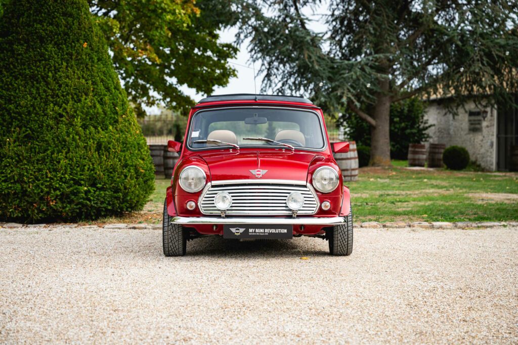 mini 1.3 mpi mmr edition 47 bepoke tailor-made nightfire red 1998 classics mini my mini revolution france paris USA showroom for sale à vendre collector collection