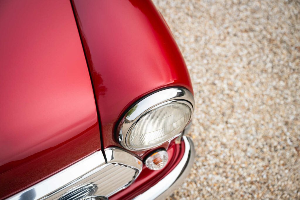 mini 1.3 mpi mmr edition 47 bepoke tailor-made nightfire red 1998 classics mini my mini revolution france paris USA showroom for sale à vendre collector collection