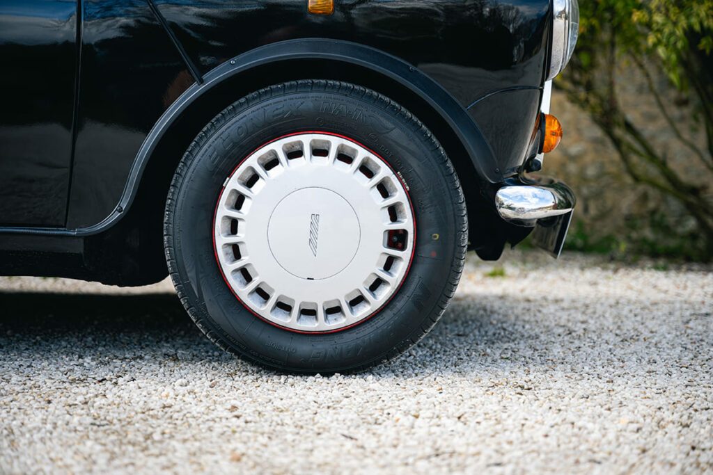 mini 1000 jet black 1988 noir mmr 11