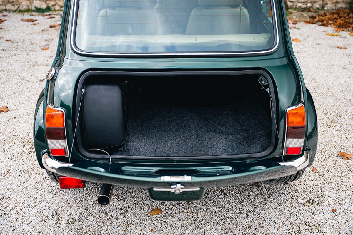 Mini 1.3 MPI Knightbridge air conditioning British Racing Green 2000 for sale used My Mini Revolution Paris