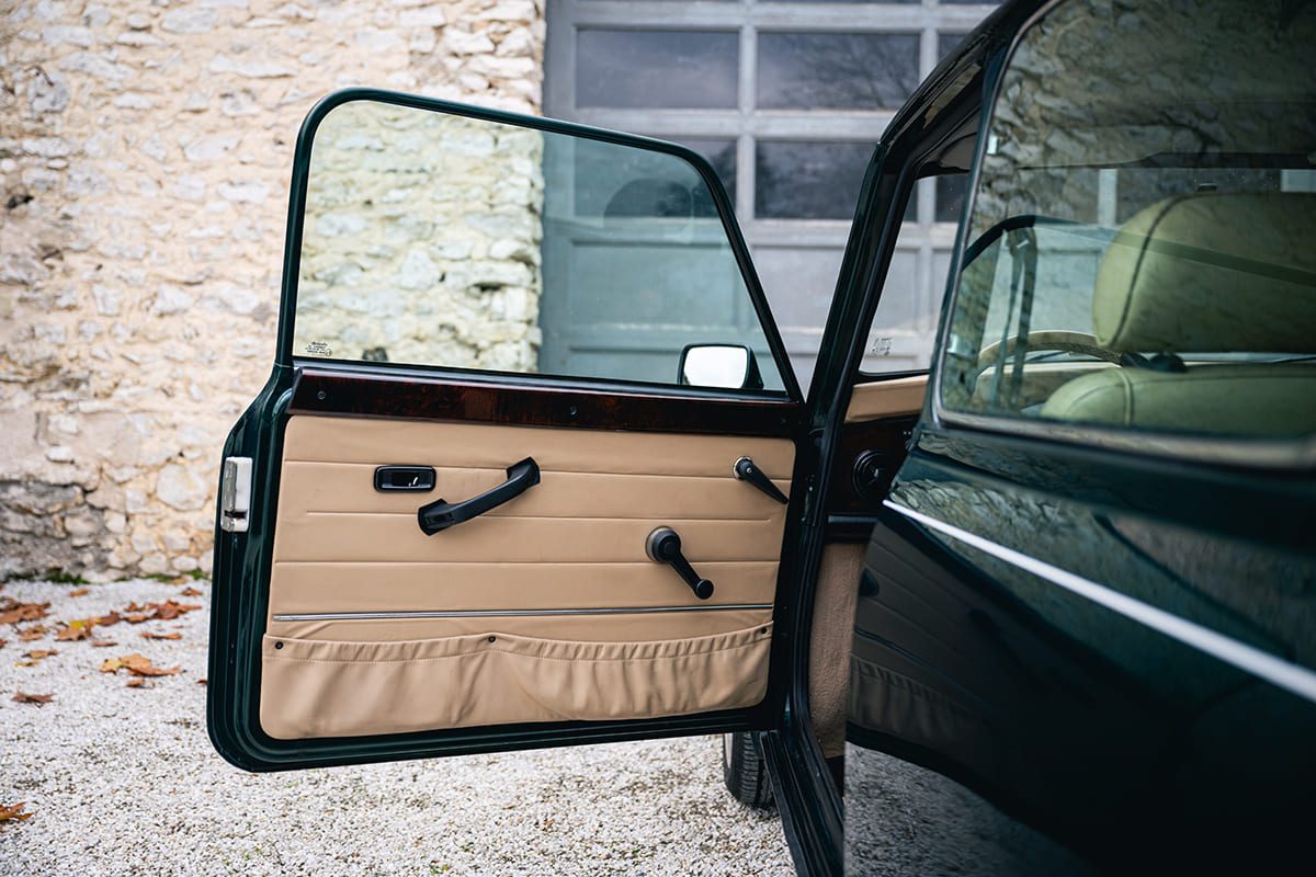 Mini 1.3 MPI Knightbridge air conditioning British Racing Green 2000 for sale used My Mini Revolution Paris