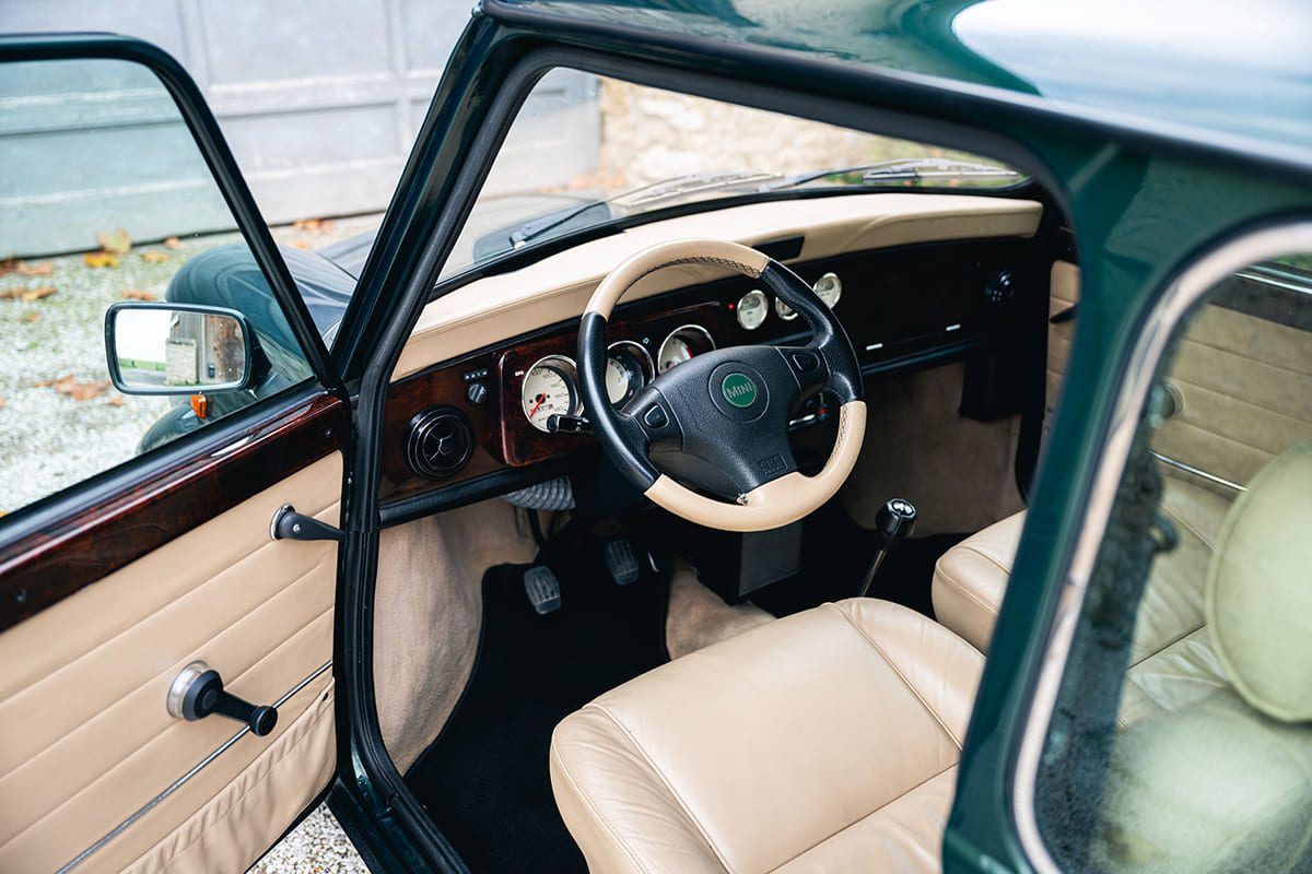 Mini 1.3 MPI Knightbridge air conditioning British Racing Green 2000 for sale used My Mini Revolution Paris