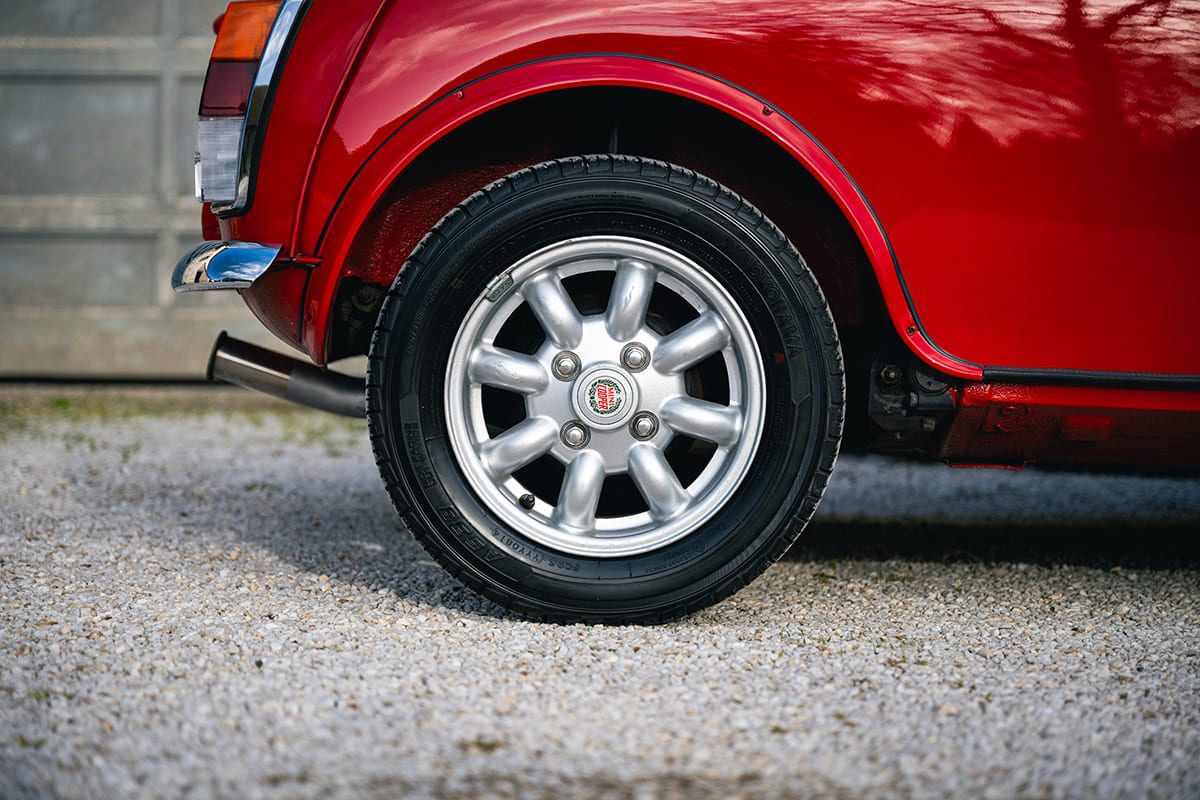 Mini Cooper 1.3 MPI 12" red rims Solar Red 1996 for sale used My Mini Revolution Paris