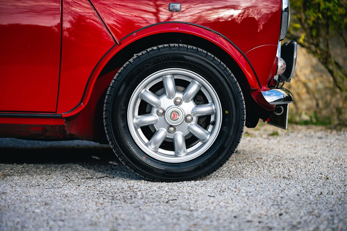 Mini Cooper 1.3 MPI 12" red rims Solar Red 1996 for sale used My Mini Revolution Paris
