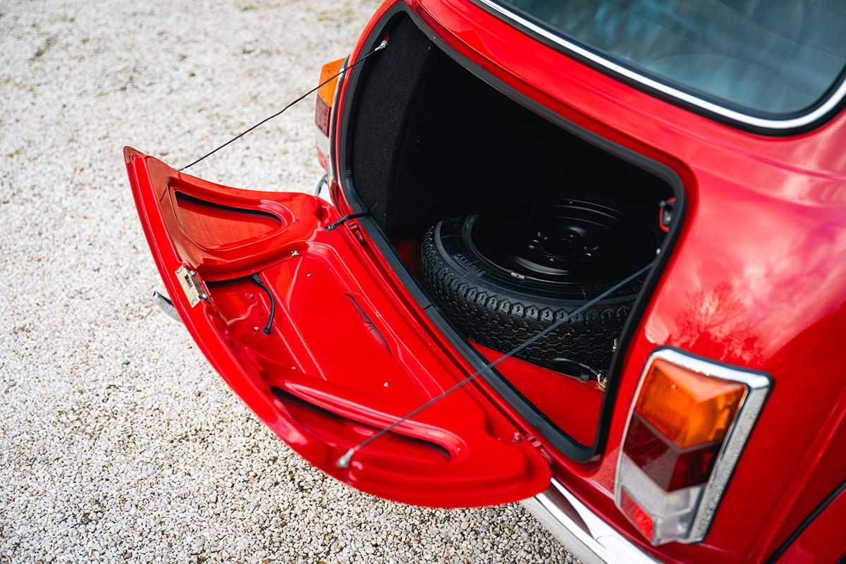 Mini Cooper 1.3 MPI 12" red rims Solar Red 1996 for sale used My Mini Revolution Paris