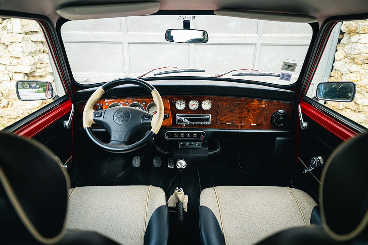 Mini Cooper 1.3 MPI 12" red rims Solar Red 1996 for sale used My Mini Revolution Paris