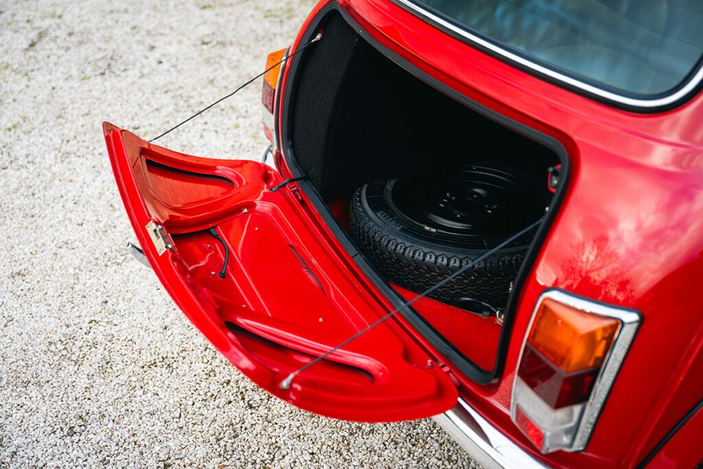 Mini Cooper 1.3 MPI jantes 12" rouge Solar Red 1996 à vendre occasion My Mini Revolution Paris