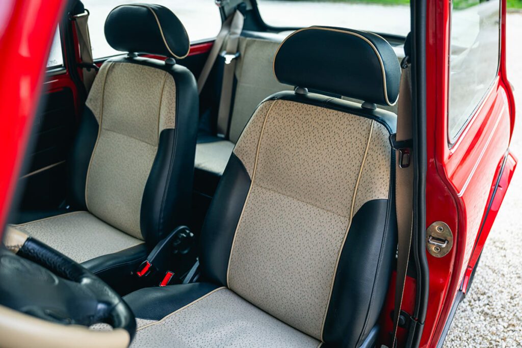 Mini Cooper 1.3 MPI jantes 12" rouge Solar Red 1996 à vendre occasion My Mini Revolution Paris