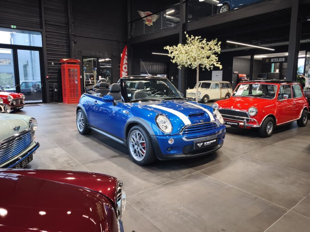 Mini Cooper S JCW R52 210hp Hyper Blue - New Arrival - For Sale - Collector Sport Classics Mini - Houdan Paris Bazainville - My Mini Revolution Showroom