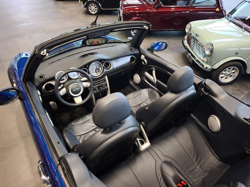 Mini Cooper S JCW R52 210hp Hyper Blue - New Arrival - For Sale - Collector Sport Classics Mini - Houdan Paris Bazainville - My Mini Revolution Showroom