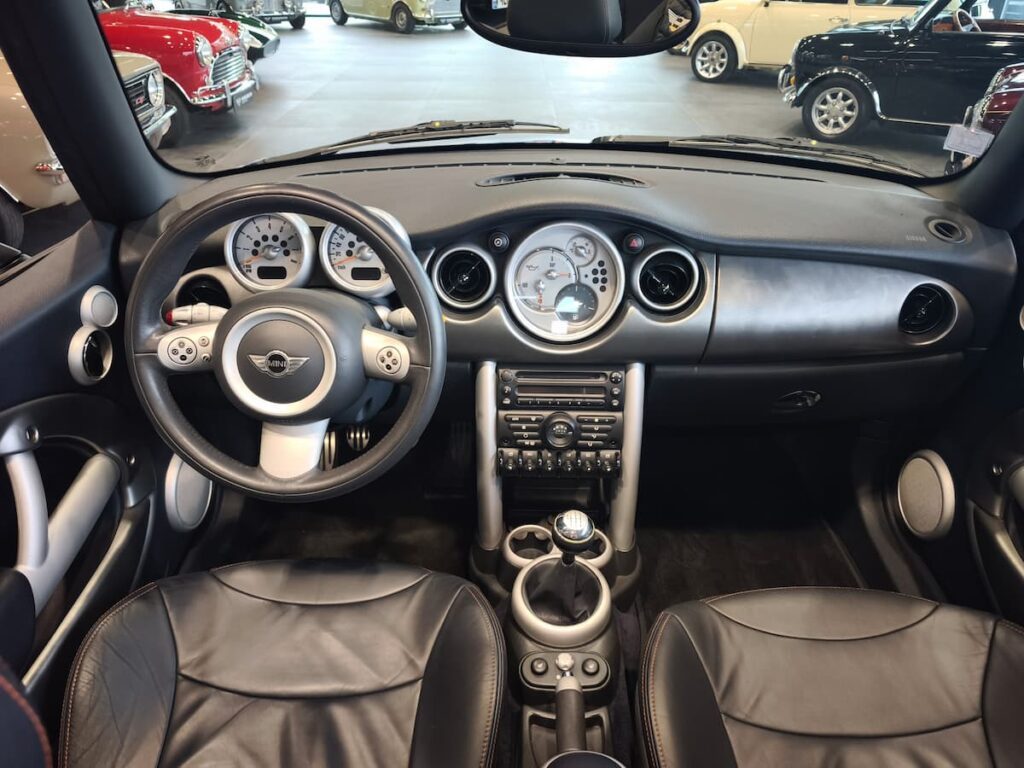 Mini Cooper S JCW R52 210hp Hyper Blue - New Arrival - For Sale - Collector Sport Classics Mini - Houdan Paris Bazainville - My Mini Revolution Showroom