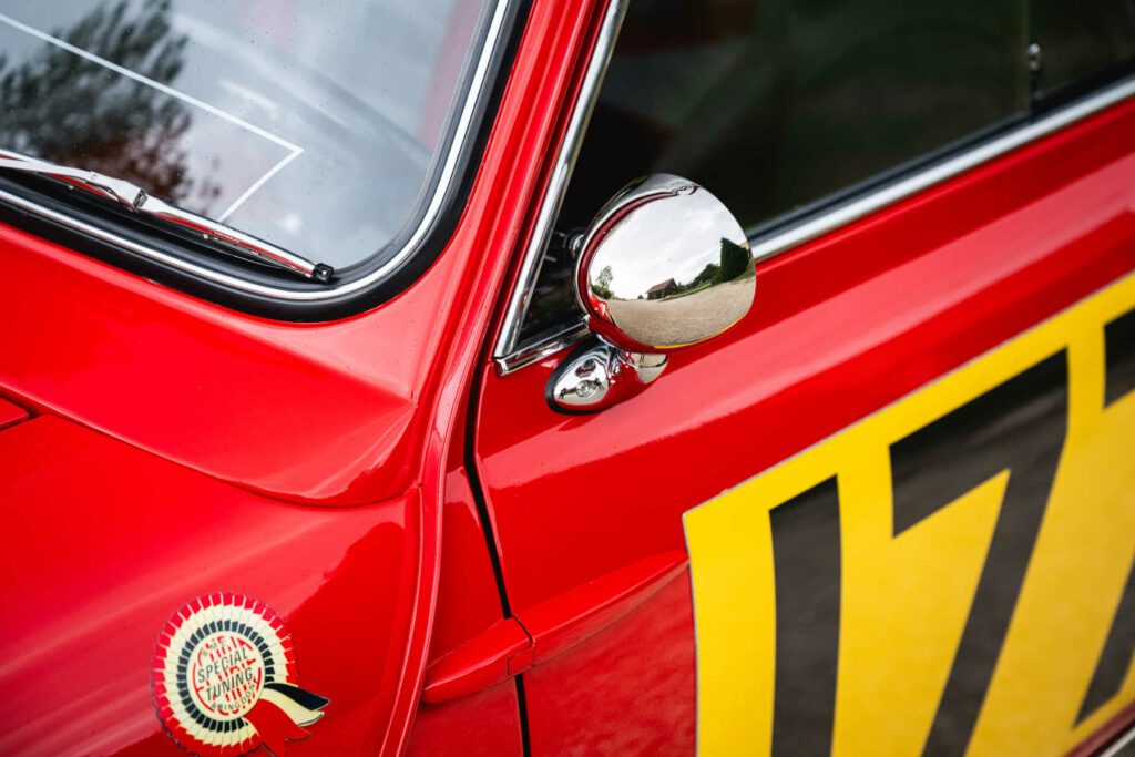 morris mini cooper mk1 works replica tartan red 1966 arrivage à vendre occasion classics mini my mini revolution paris houdan france USA New York collection collector