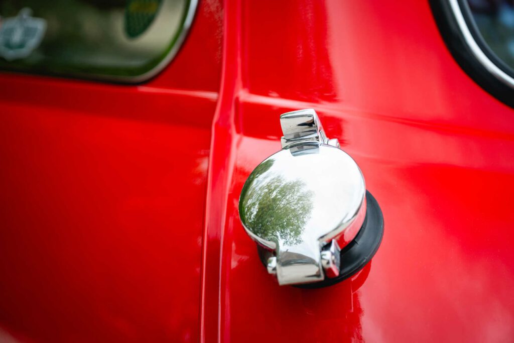 morris mini cooper mk1 works replica tartan red 1966 arrivage à vendre occasion classics mini my mini revolution paris houdan france USA New York collection collector