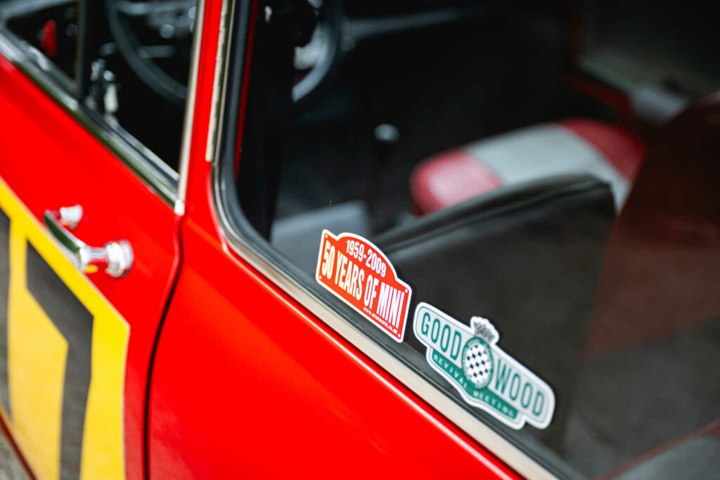 morris mini cooper mk1 works replica tartan red 1966 arrivage à vendre occasion classics mini my mini revolution paris houdan france USA New York collection collector