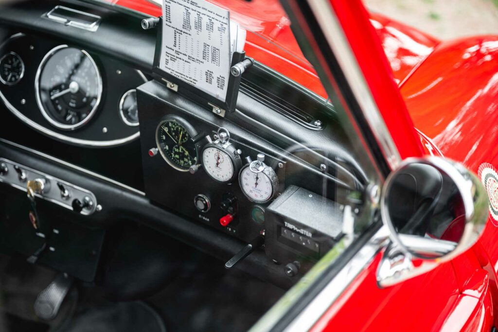 morris mini cooper mk1 works replica tartan red 1966 arrivage à vendre occasion classics mini my mini revolution paris houdan france USA New York collection collector