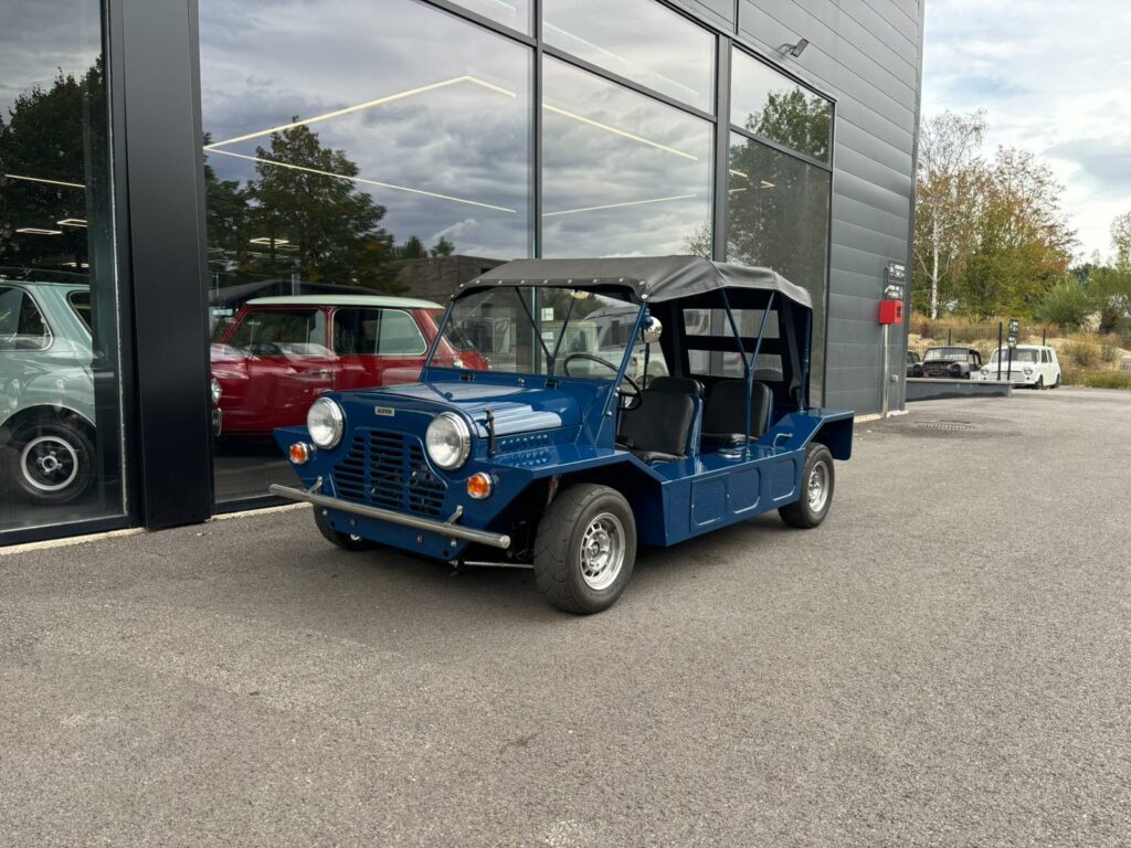 mini austin moke 1968 bleu à vendre occasion collection collector rare youngtimer achat vintage classics mini my mini revolution showroom paris houdan bazainville france